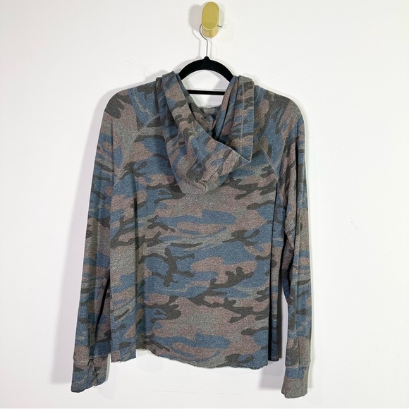 Sundry Heathered Blue Pink Gray Camoflage Lightweight Hoodie Sweatshirt - Picture 5 of 8